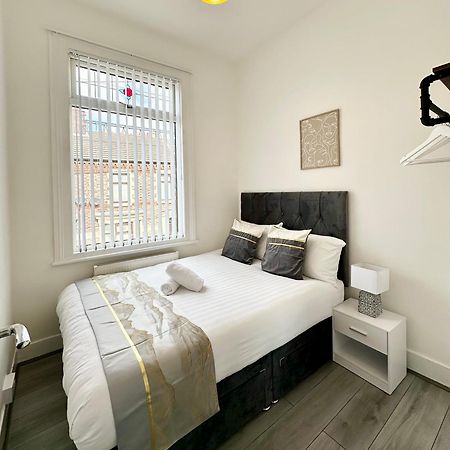 リヴァプール Cosy & Modern 4Bd House Near Anfield Stadiumヴィラ エクステリア 写真