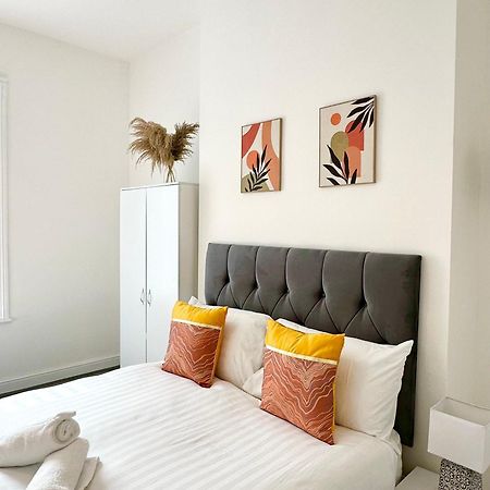 リヴァプール Cosy & Modern 4Bd House Near Anfield Stadiumヴィラ エクステリア 写真