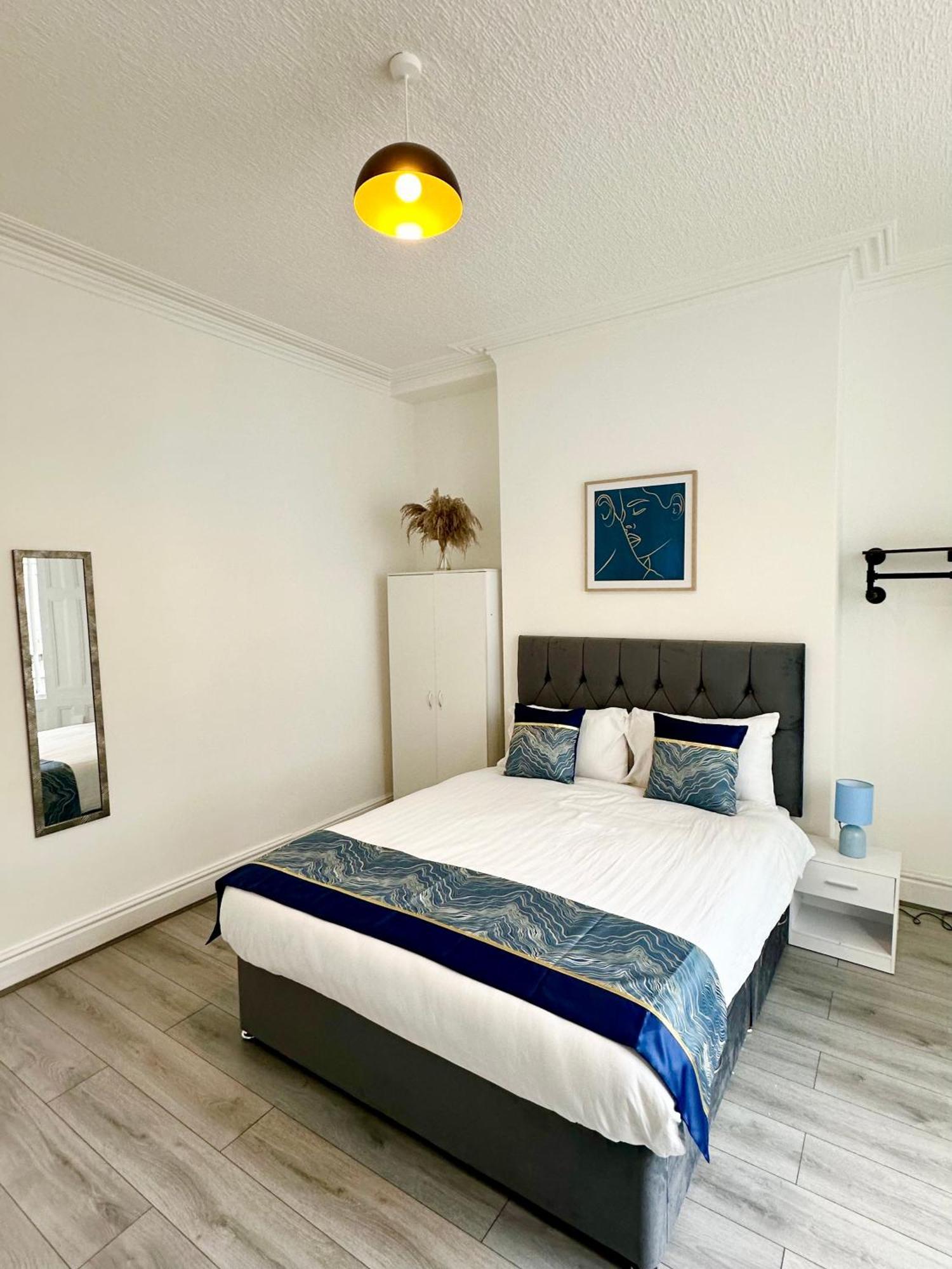 リヴァプール Cosy & Modern 4Bd House Near Anfield Stadiumヴィラ エクステリア 写真